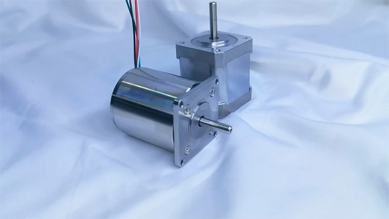 在真空電機(jī).jpg 在真空電機(jī).jpg